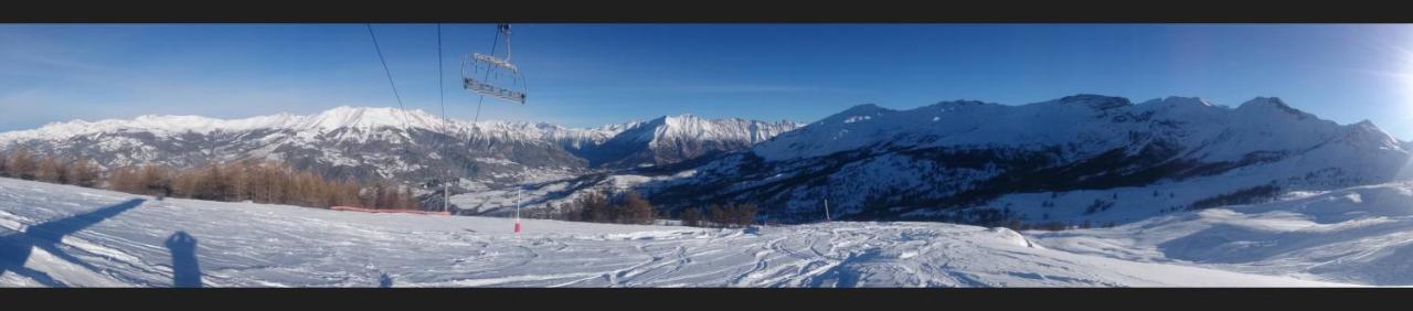 Chambre Les Ormes Enchastrayes Exteriér fotografie